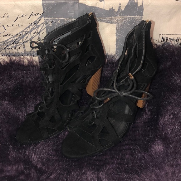 ✨Free Reign Heels - Picture 2 of 8